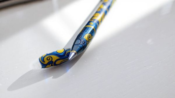 Découvrez comment concevoir votre stylo BIC sur mesure